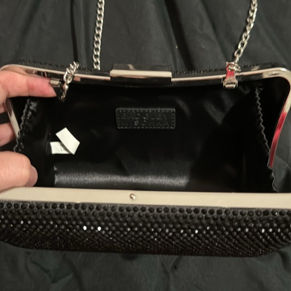 black sparkle clutch with strap - Picture 3 of 3